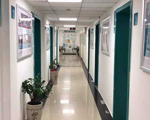 试管婴儿做个儿子需要多少钱,费用十万够吗？